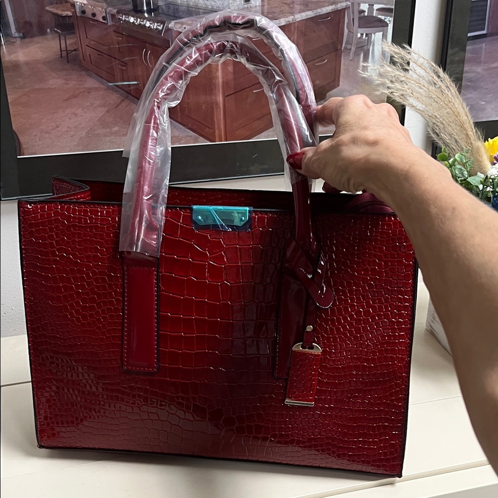 Red Croc-Embossed Tote Bag - Elegant Women's Handbag BNWT